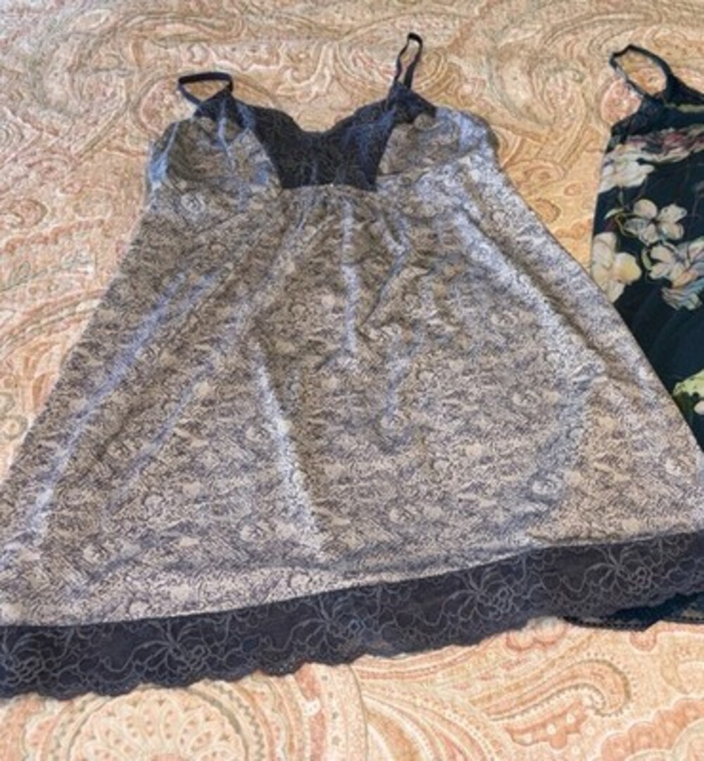 GUC Marabelle Chemise Nightie, Size XL Grey White Animal Print Lace & Rhinestone